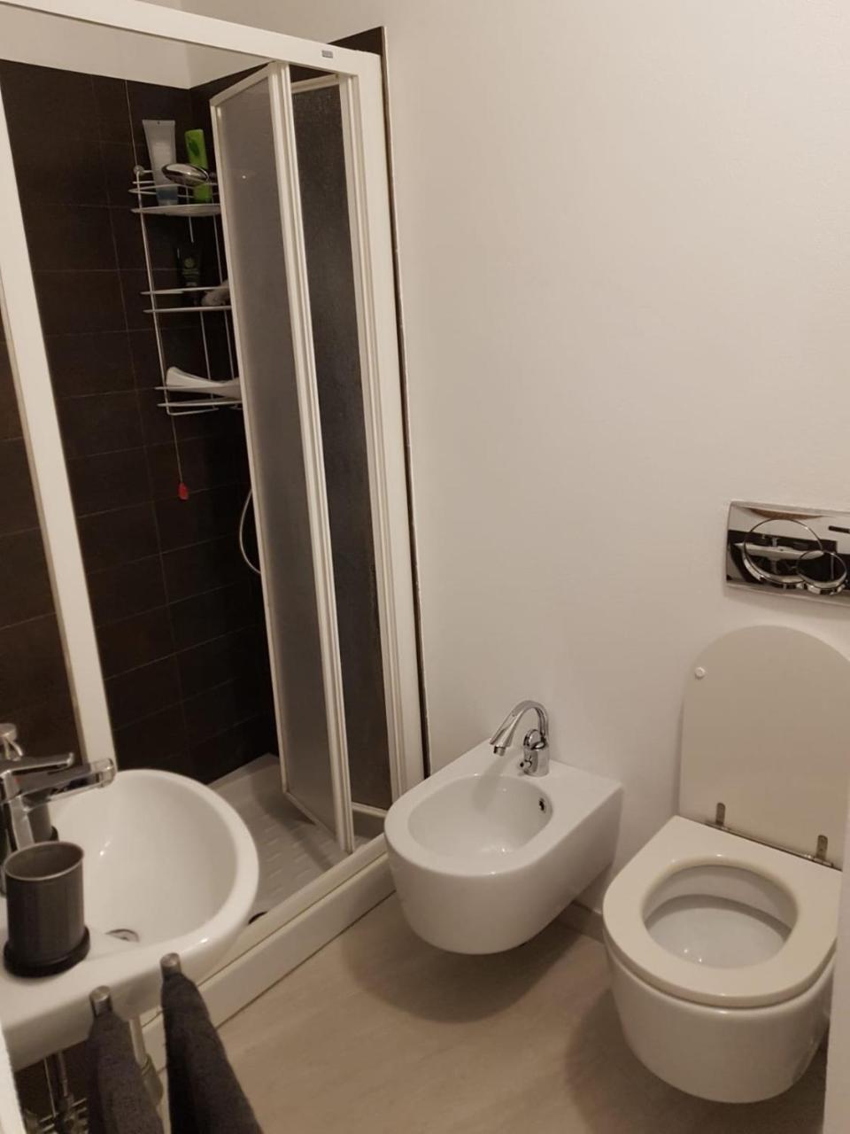 Bellissima Camera Carolina23 Bed & Breakfast Levanto Bagian luar foto